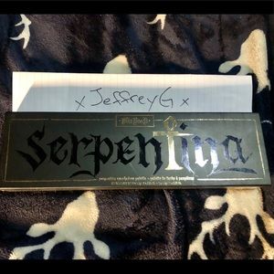 ♥️Kat Von D Serpentina Gold Limited Edition♥️